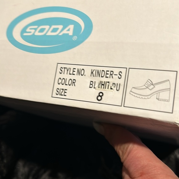 Soda Eureka Penny Loafers Size 8 New In Box - Picture 11 of 11